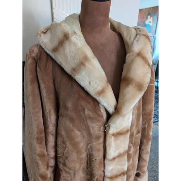 Dennis Basso Reversible Faux Mink Coat w/ Sable-Inspired Trim – Size L - Picture 3 of 16